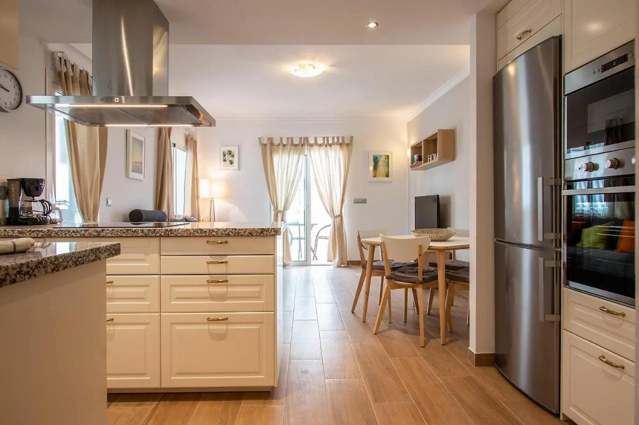 Apartamento Al Lado De La Playa Torrecilla Calle Malaga Appartement Nerja Spanje